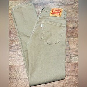 Levi's Slim Straight Jeans in Light Tan